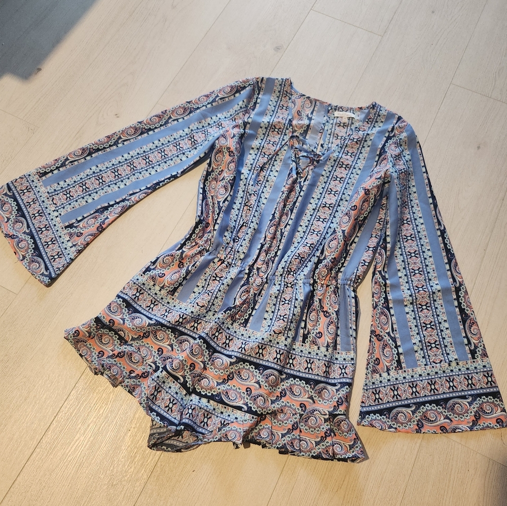 Multi-Color Jumper/Romper. Flaired long sleeve. Medium, Red Camel.